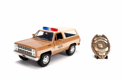Jada Toys Chevy Blazer W/Police Badge, Stranger Things- Hopper's Police Car - Jada 31111 - 1/24 Diecast Car 3 Jada Toys Chevy Blazer W/Police Badge, Stranger Things- Hopper's Police Car - Jada 31111 - 1/24 Diecast Car