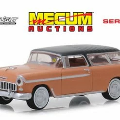 1955 Chevy Nomad, Coral - Greenlight 37170A/48 - 1/64 Scale Diecast Model Toy Car