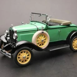 1931 Ford Model A Roadster, Reseda Green - Sun Star 6127 - 1/18 Scale Diecast Model Toy Car