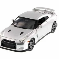 Brian's Nissan GT-R, Candy Silver - JADA Toys 97213 - 1/24 Scale Diecast Model Toy Car