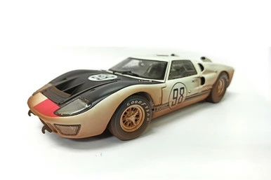 Shelby Collectibles 1966 Ford GT-40 MK II #98 After Race (Dirty Version)- SC432W - 1/18 Scale Diecast Model Toy Car 3 Shelby Collectibles 1966 Ford GT-40 MK II #98 After Race (Dirty Version)- SC432W - 1/18 Scale Diecast Model Toy Car